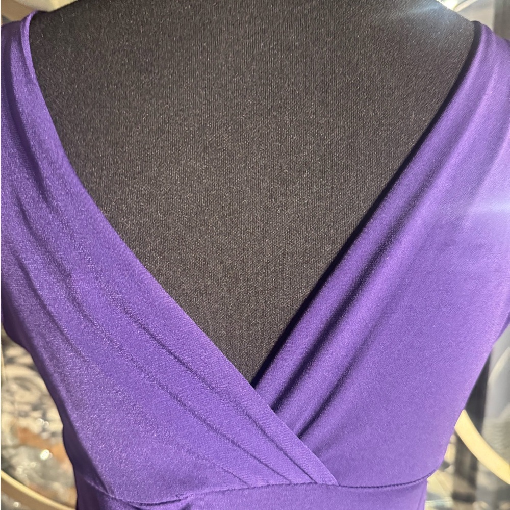 Purple V-Neck Ruched Sheath Cocktail Dress - Picture 8 of 10